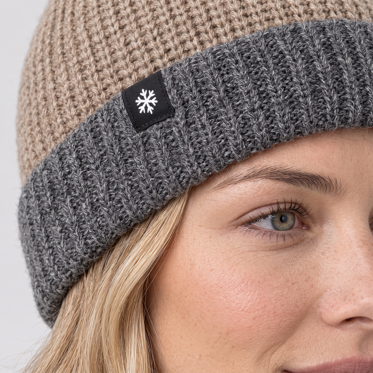 Women's knit beanie feature photograph [wb-gender-final-114]