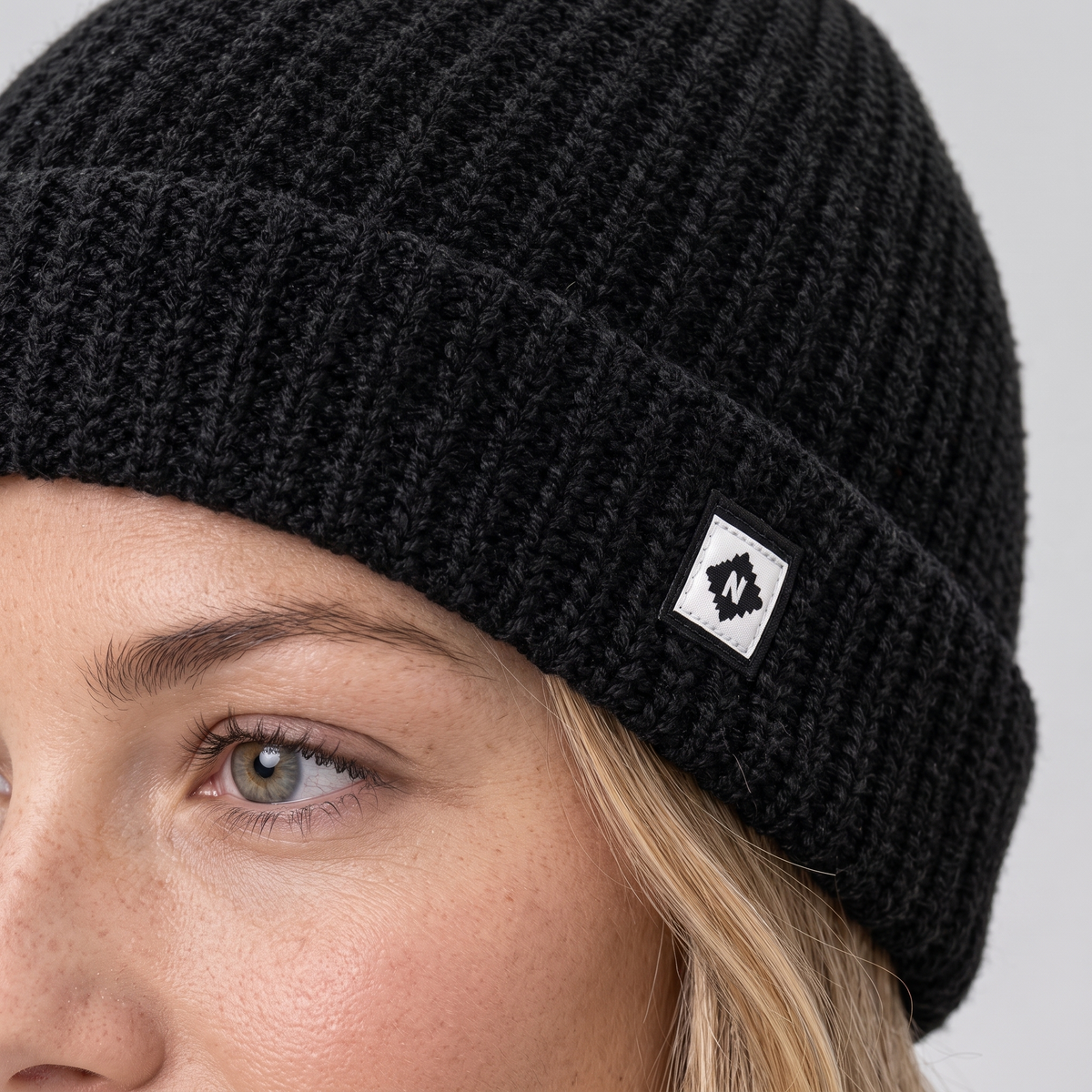 Women's knit beanie feature photograph [wb-gender-final-120]