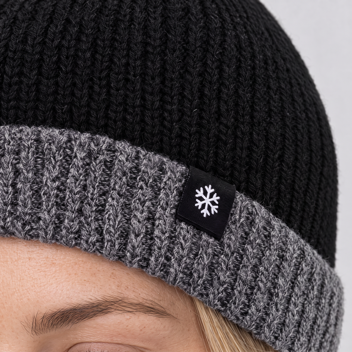 Women's knit beanie feature photograph [wb-gender-final-117]