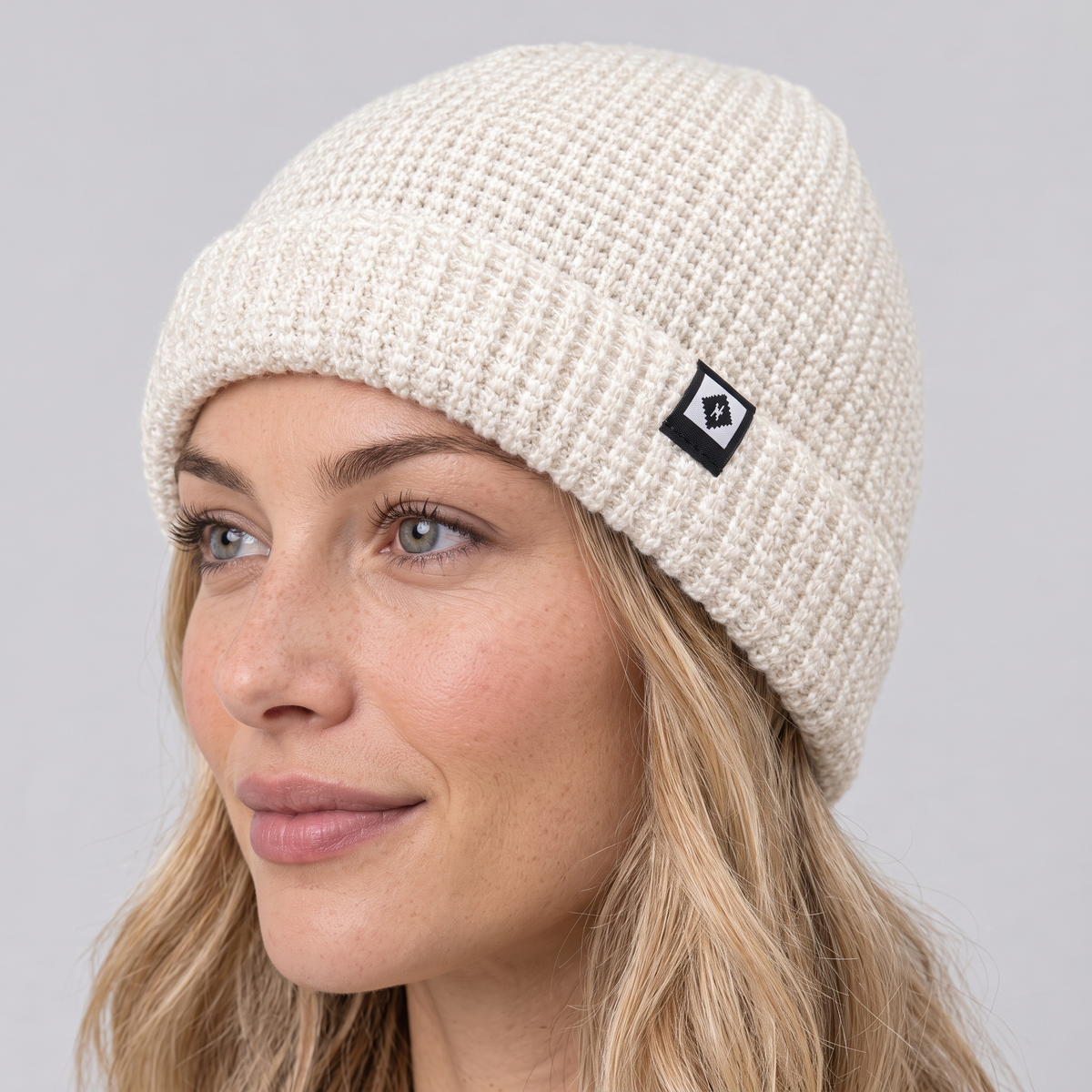 Women's knit beanie feature photograph [wb-gender-final-122]