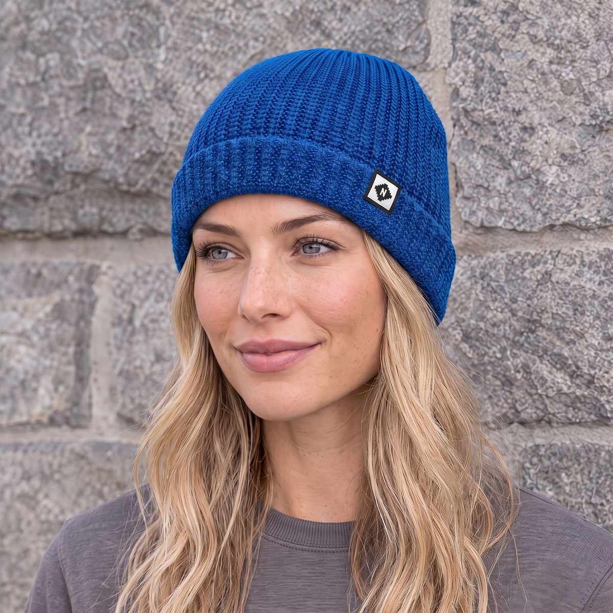 Women's knit beanie feature photograph [wb-gender-final-128]