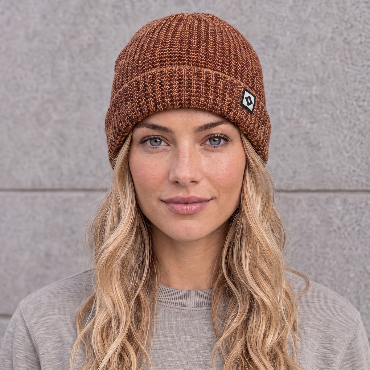 Women's knit beanie feature photograph [wb-gender-final-134]