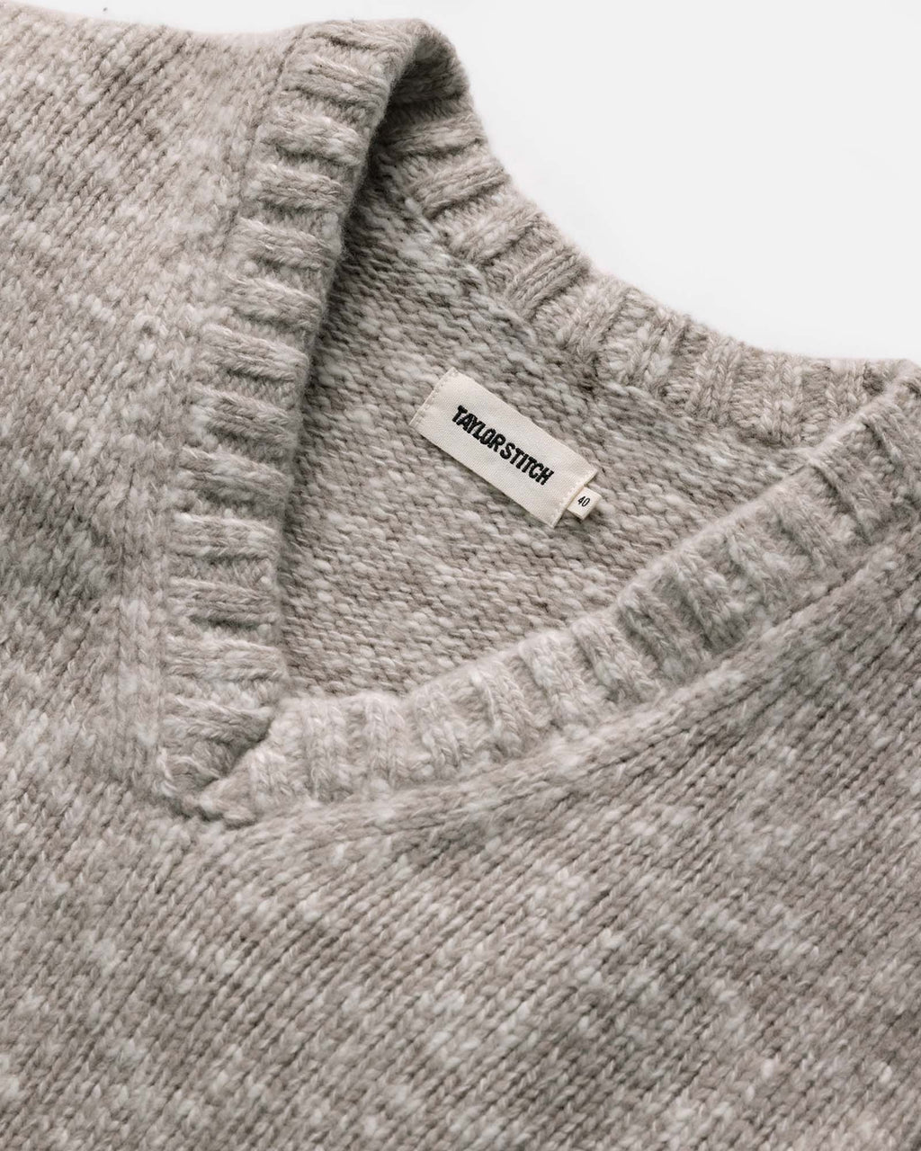 Men's The Match V-Neck Sweater in Sable Merino Slub