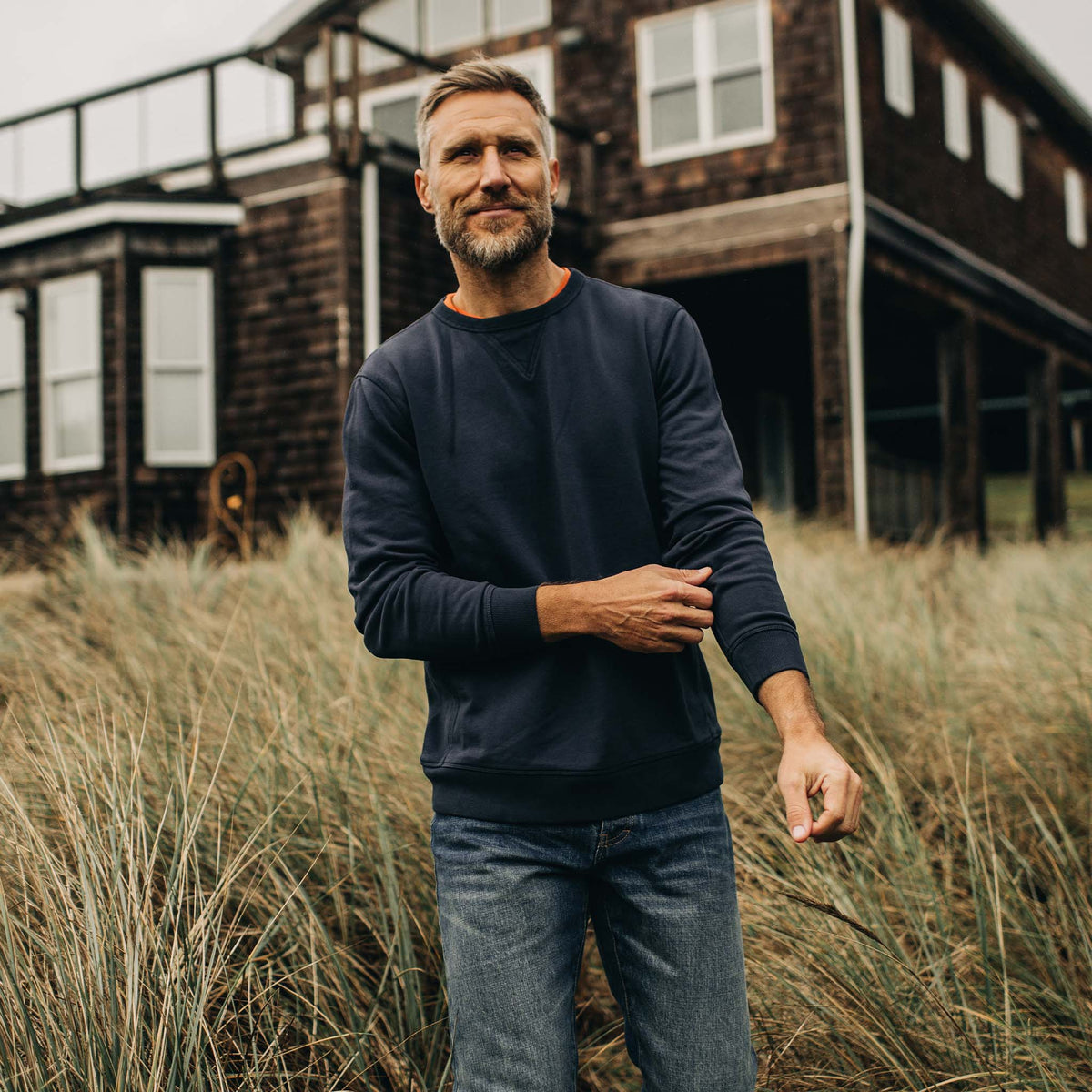 Men's The Fillmore Crewneck in Dark Navy — Sweater