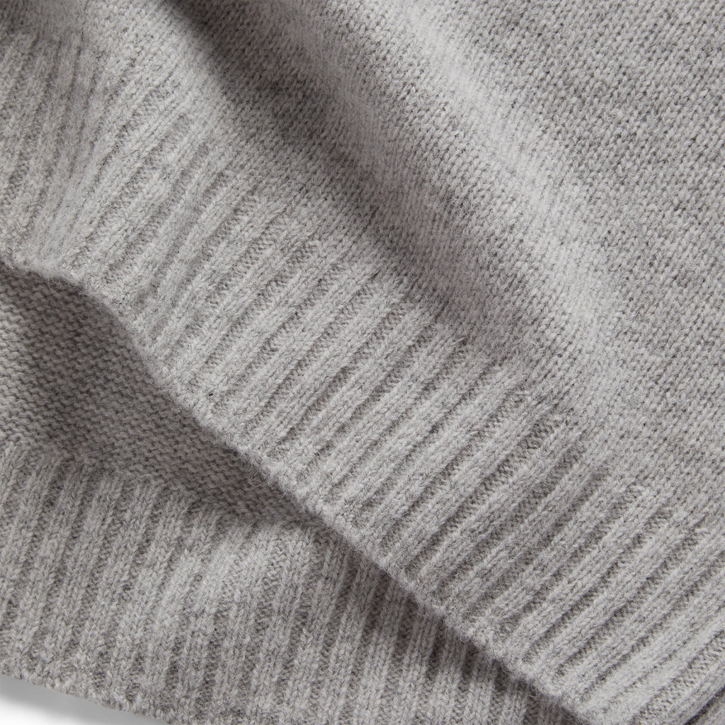 Men's The Lodge Sweater in Heather Grey