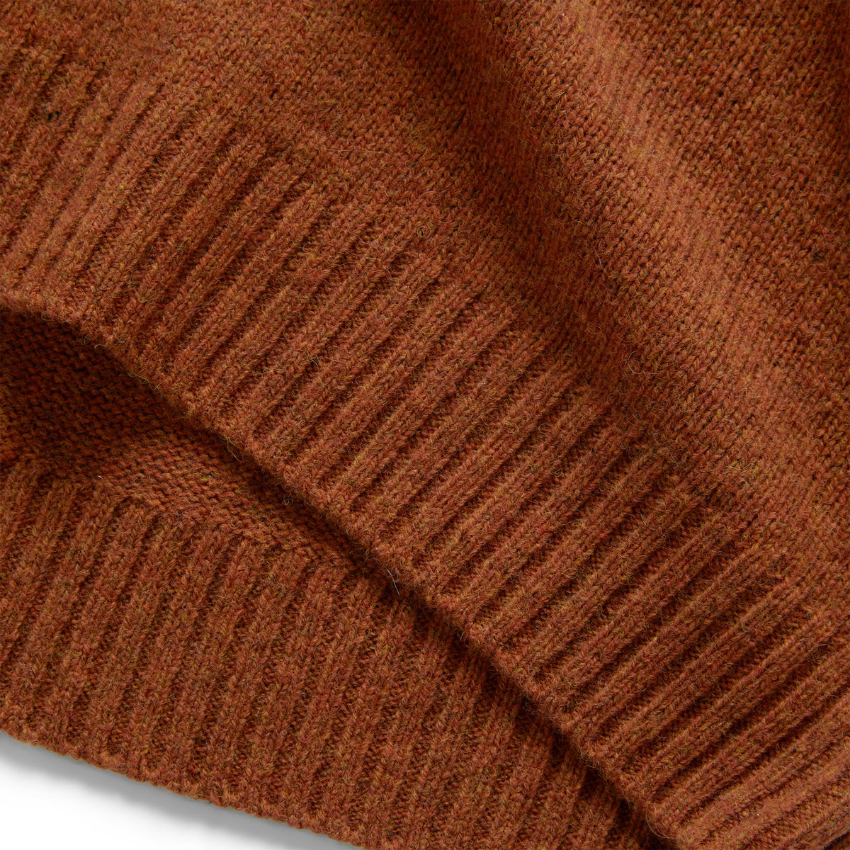 Men's The Lodge Sweater in Rust