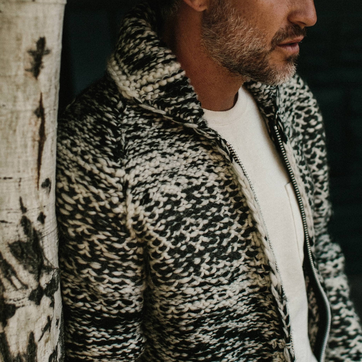 Men's The Seawall Hand-knit Sweater in Coal