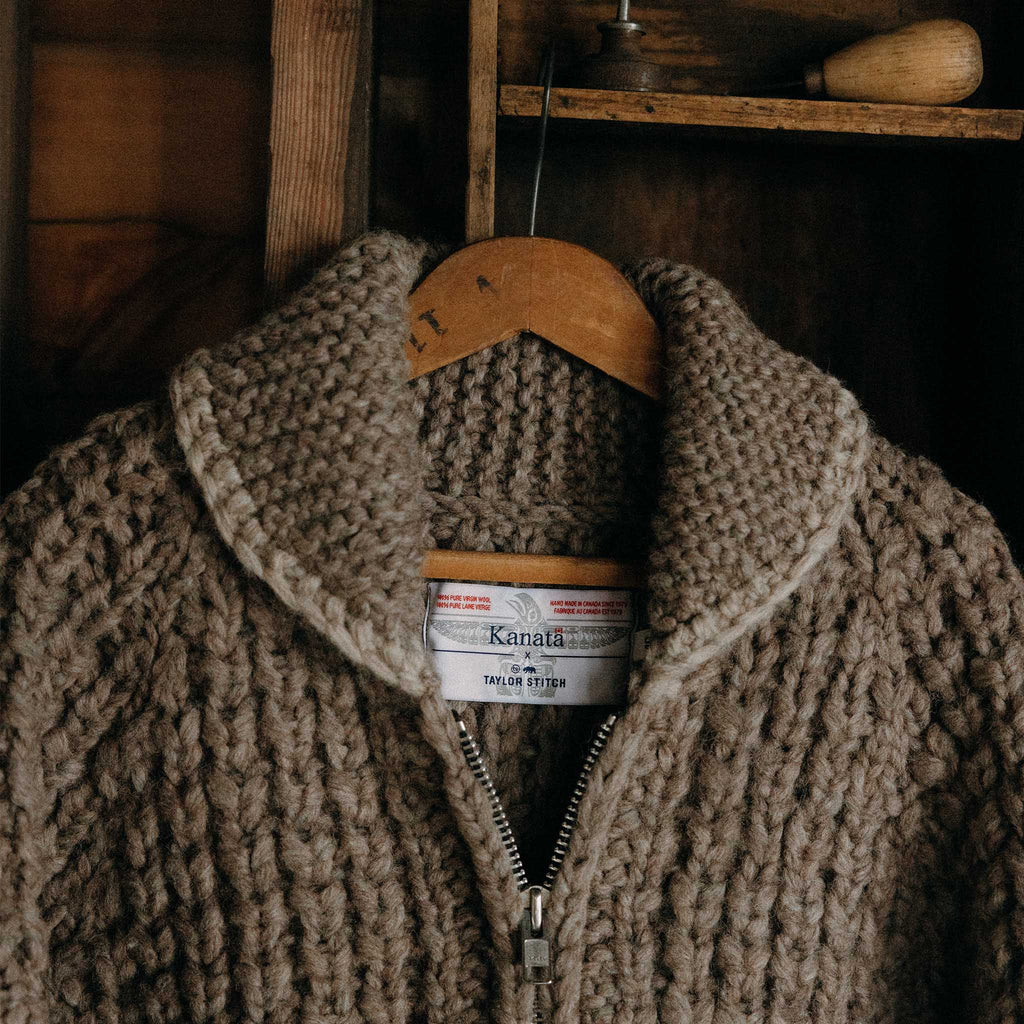 Men's The Seawall Hand-Knit Sweater in Heather Sable