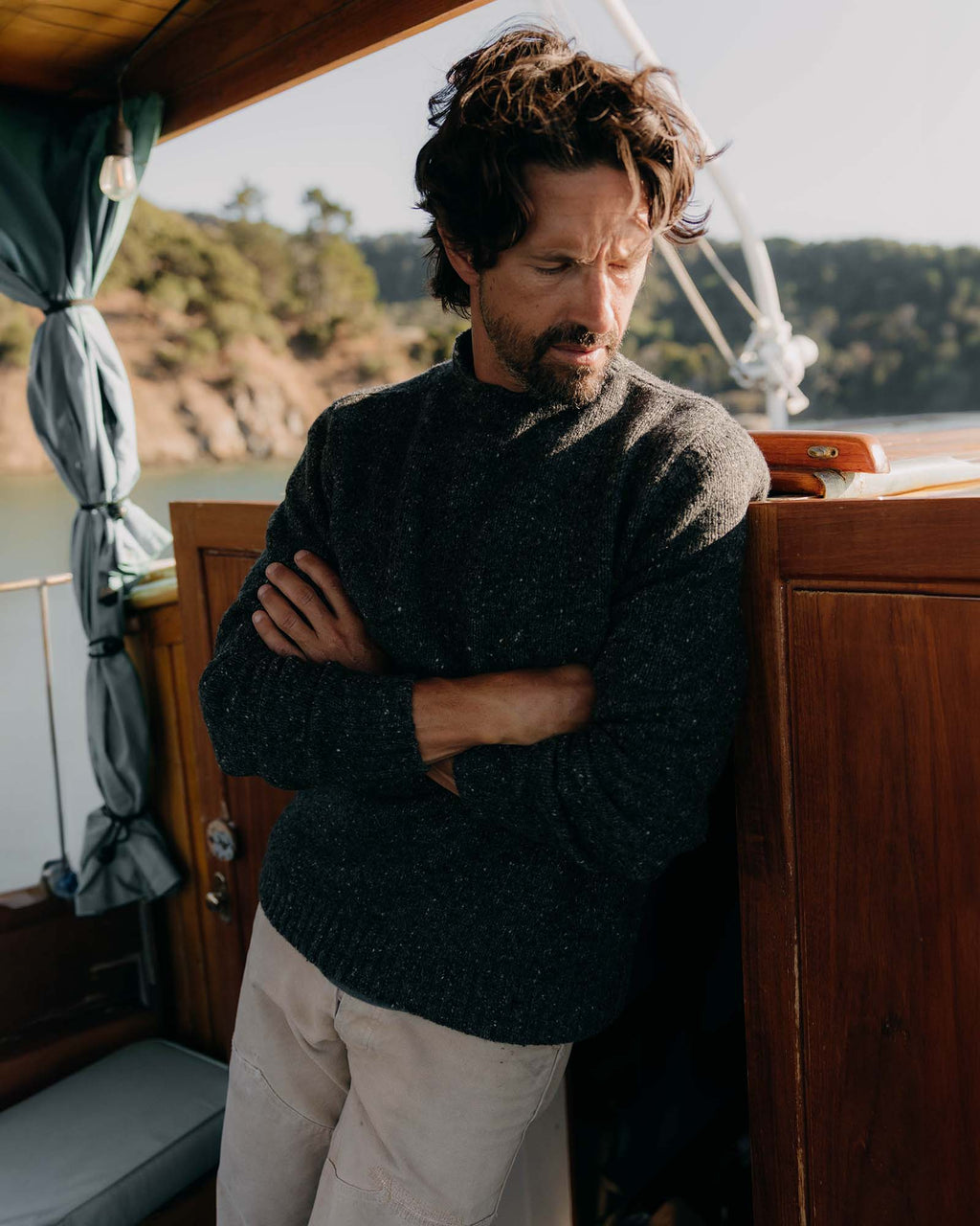 Men's The Seafarer Sweater in Charcoal Donegal
