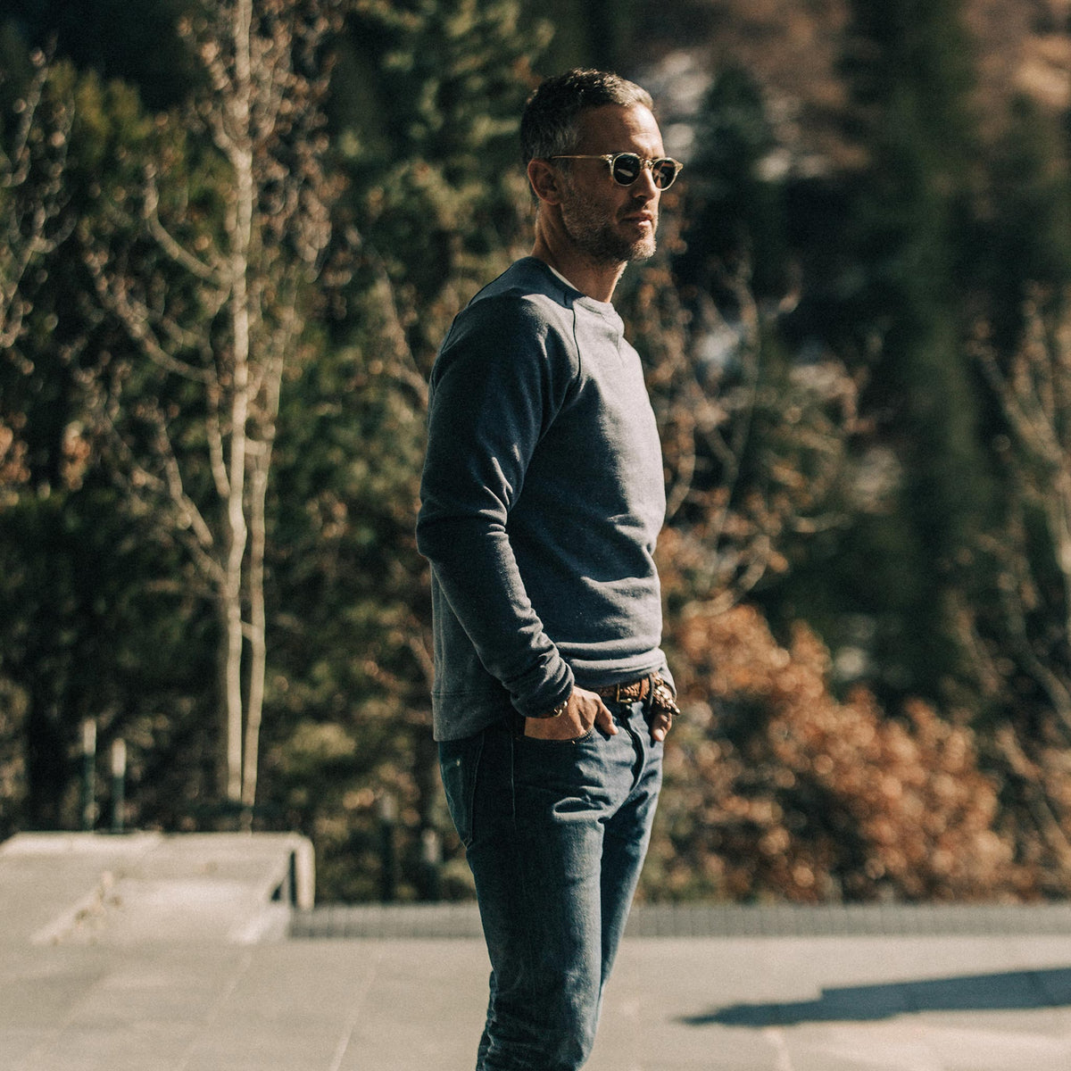 Men's The Crewneck in Navy Donegal Terry — Sweater