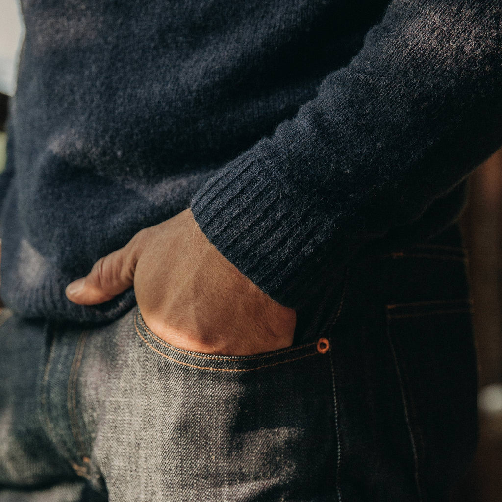 Men's The Lodge Sweater in Navy