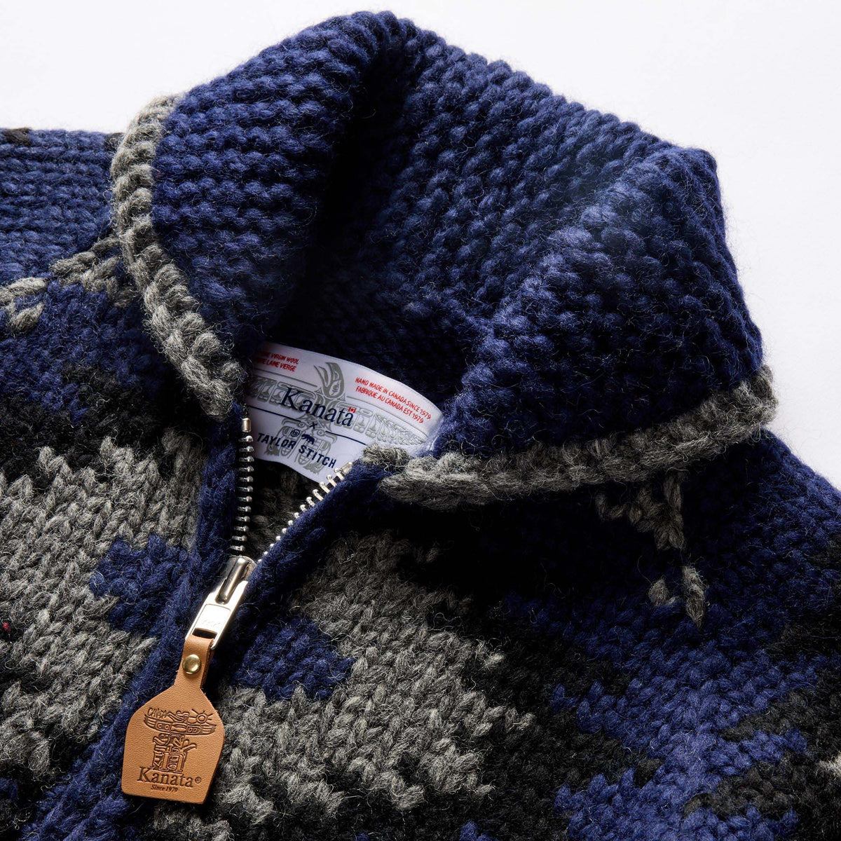 Men's The Seawall Hand-Knit Sweater in Navy Kilim