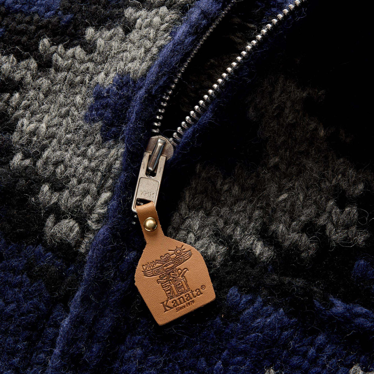 Men's The Seawall Hand-Knit Sweater in Navy Kilim