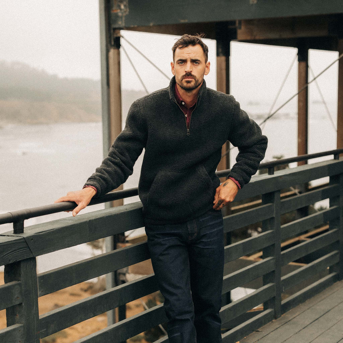 Men's The Nomad Pullover in Charcoal Heather Sherpa — Sweater