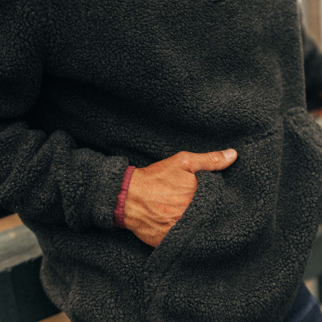Men's The Nomad Pullover in Charcoal Heather Sherpa — Sweater