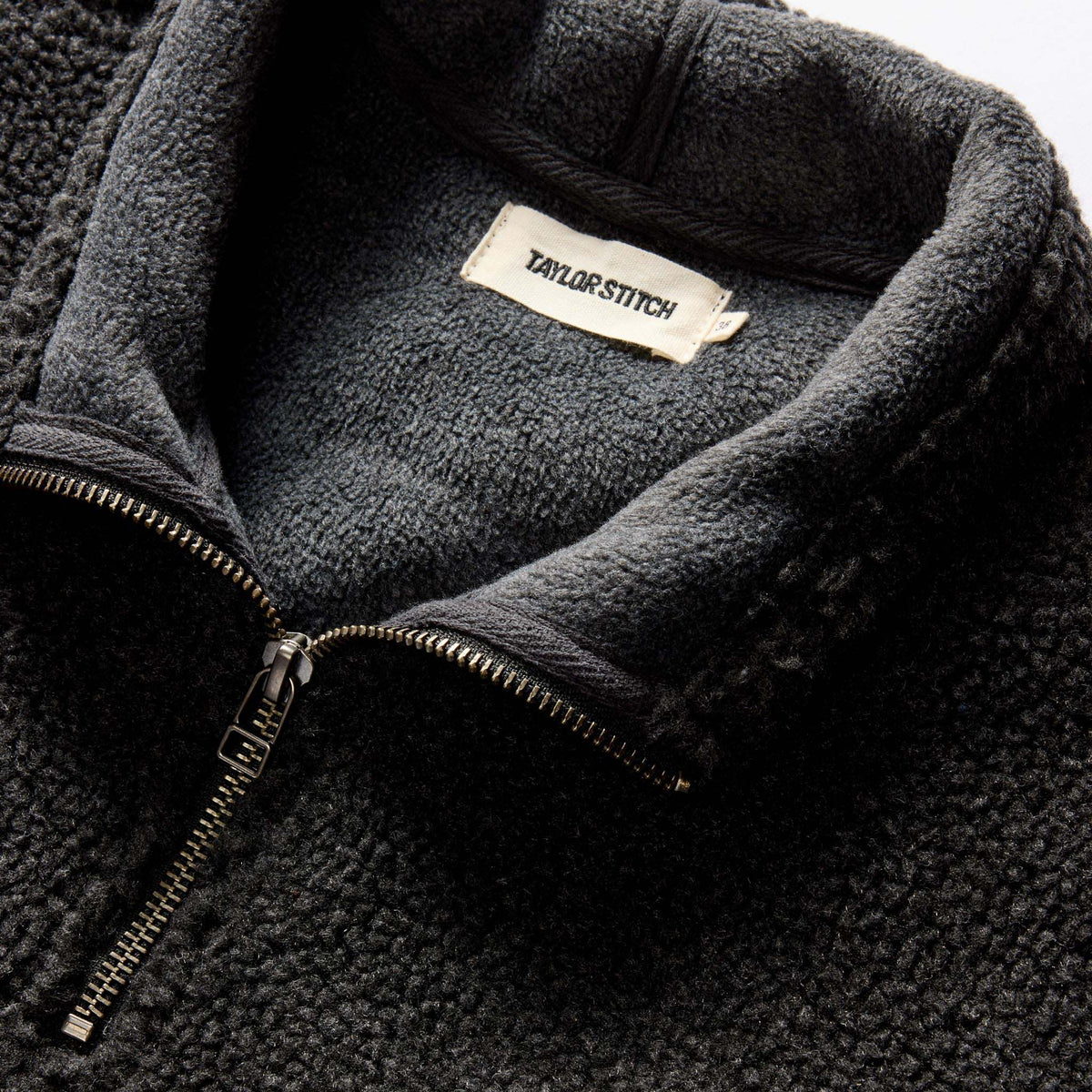 Men's The Nomad Pullover in Charcoal Heather Sherpa — Sweater
