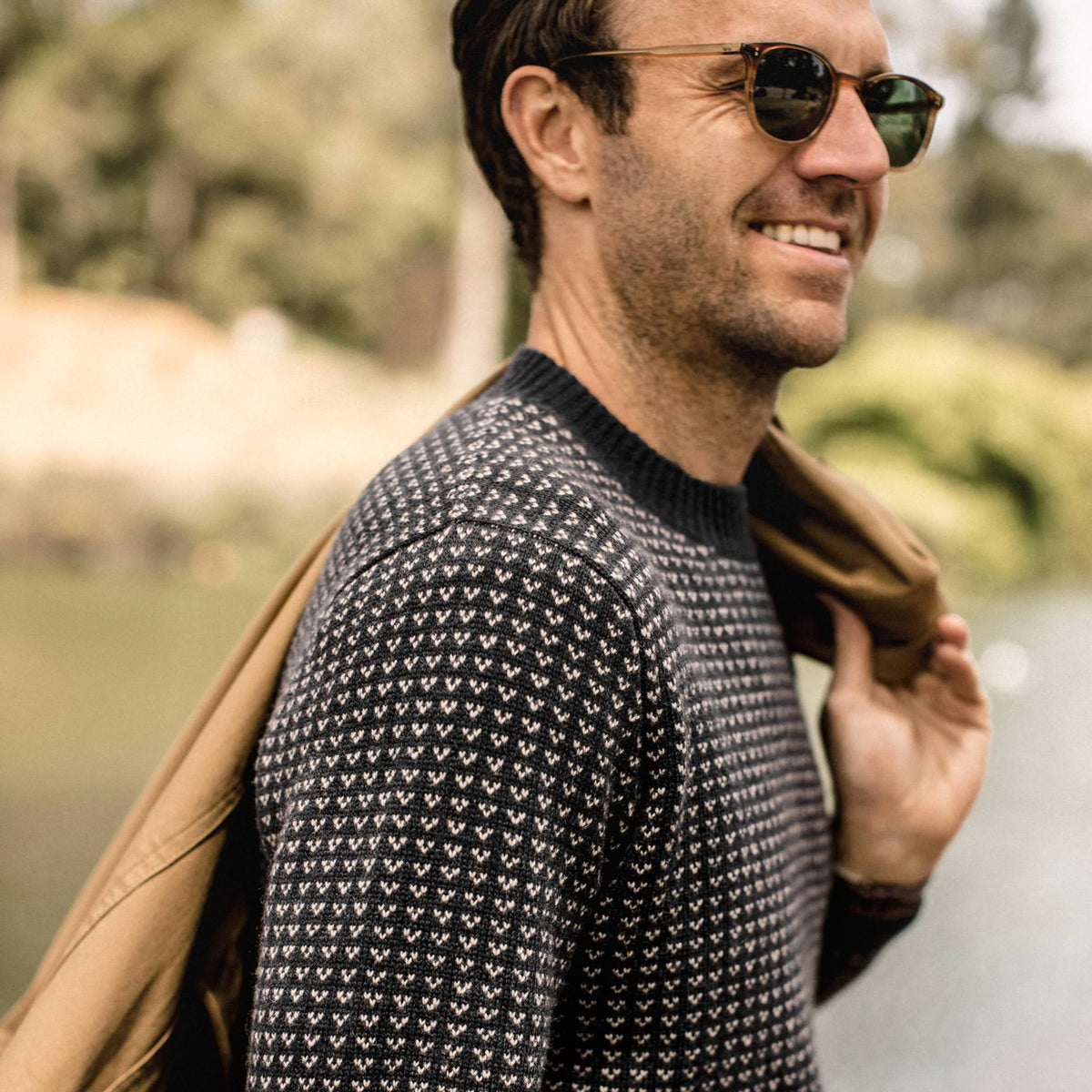 Men's The Rangeley Sweater in Navy Cash Merino