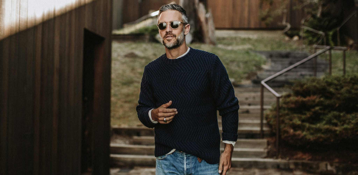 Men's The Wave Sweater in Navy