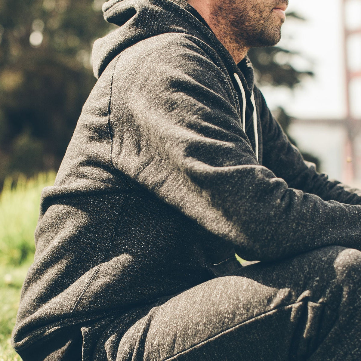 Men's The Hoodie in Charcoal Fleck Fleece — Sweater