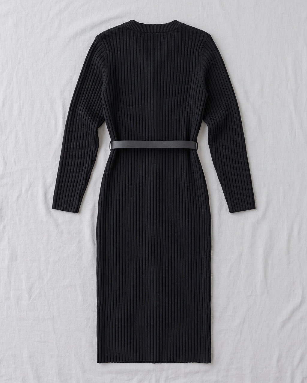 Women's belted V-neck ribbed sweater dress Black