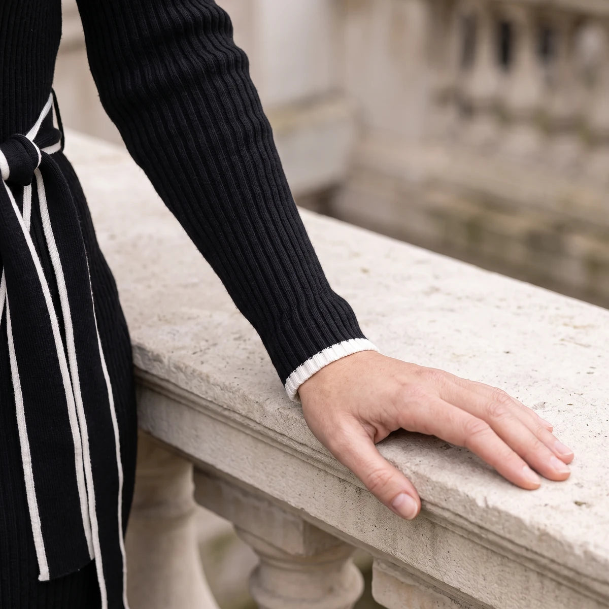 Black contrast-trim tie-waist knit midi dress