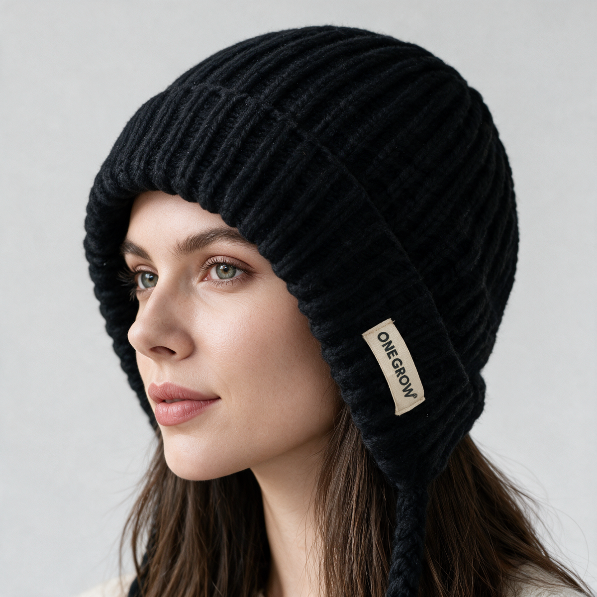 Knit earflap bonnet model detail