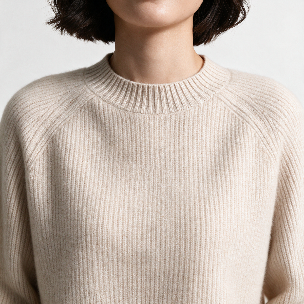 Beige sweater — feature1