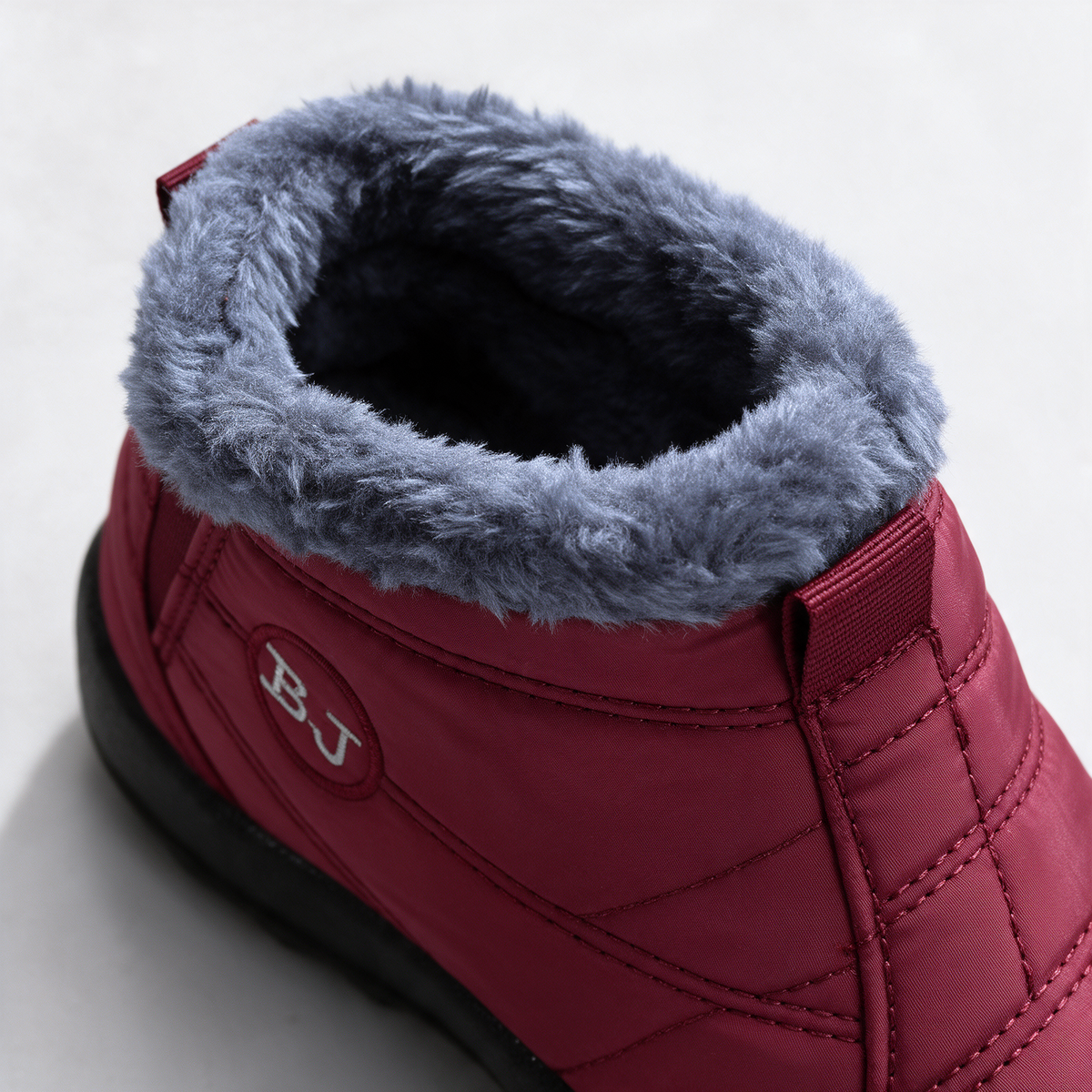 Plush-lined ankle boots feature4