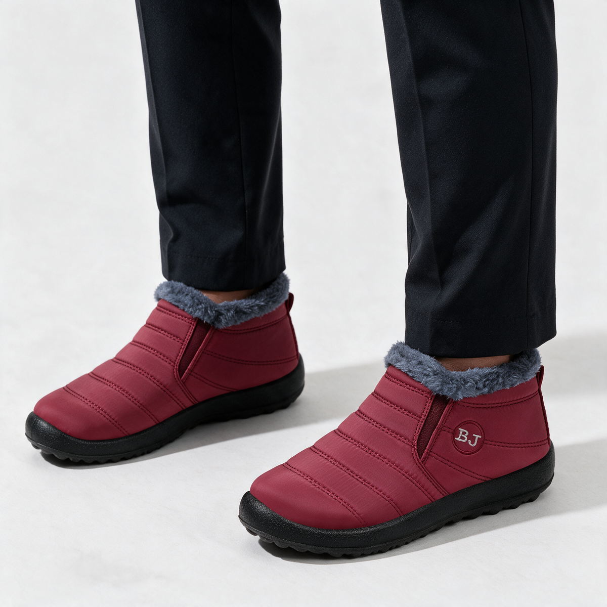 Plush-lined ankle boots feature5
