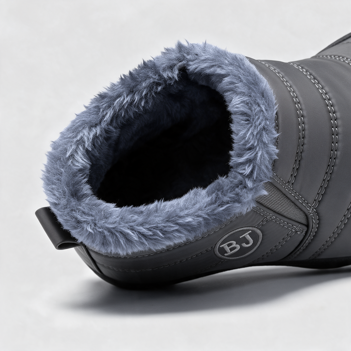Plush-lined ankle boot feature4