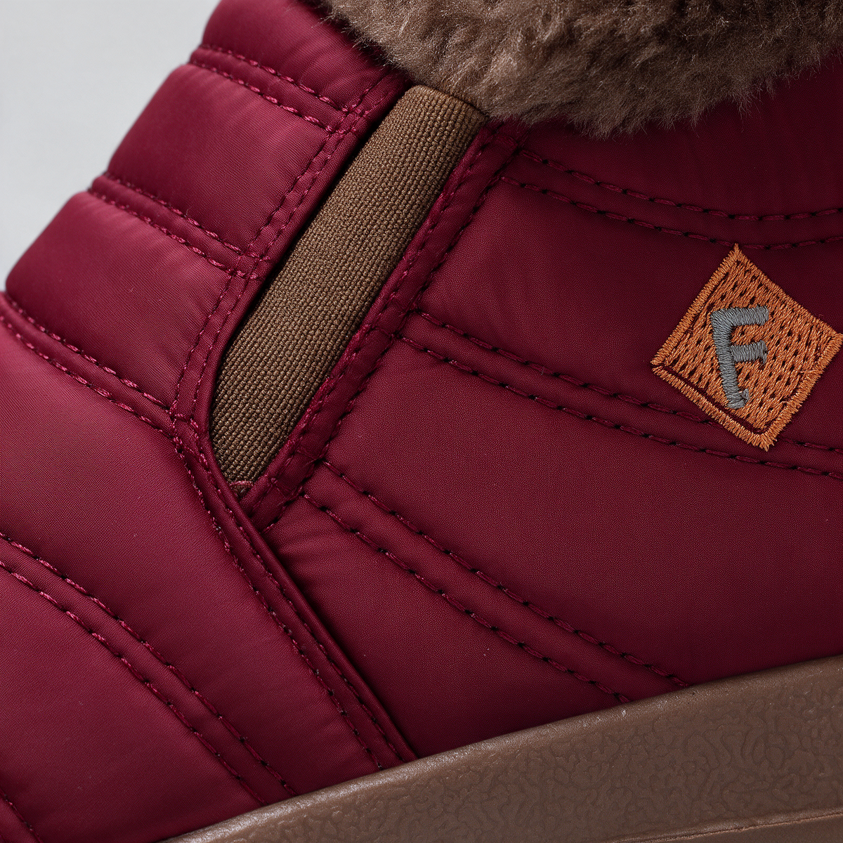 Red brown-trim boots 1775
