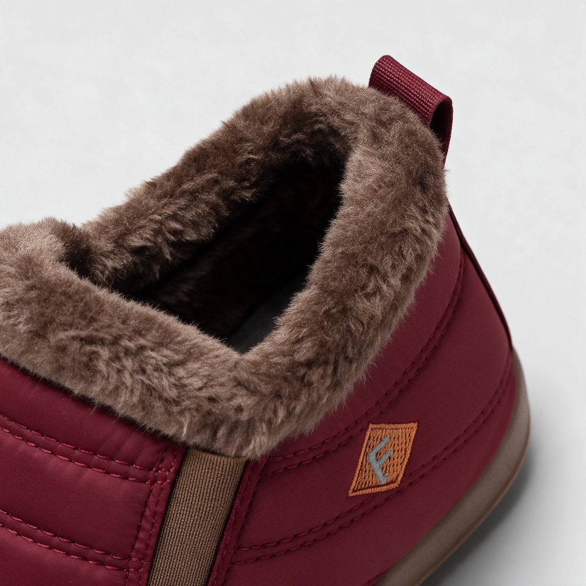 Red brown-trim boots 1776