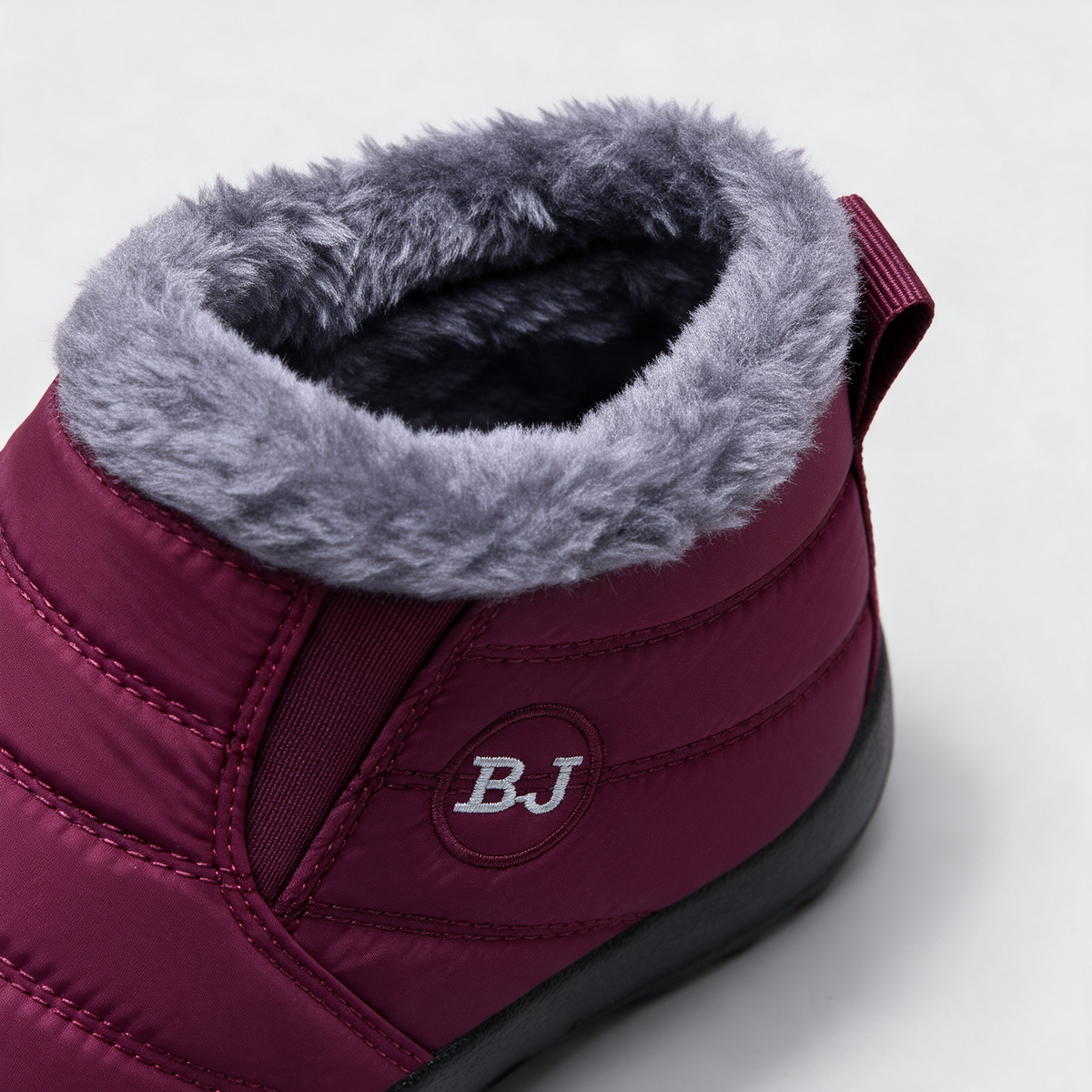 Plush-lined boots feature4