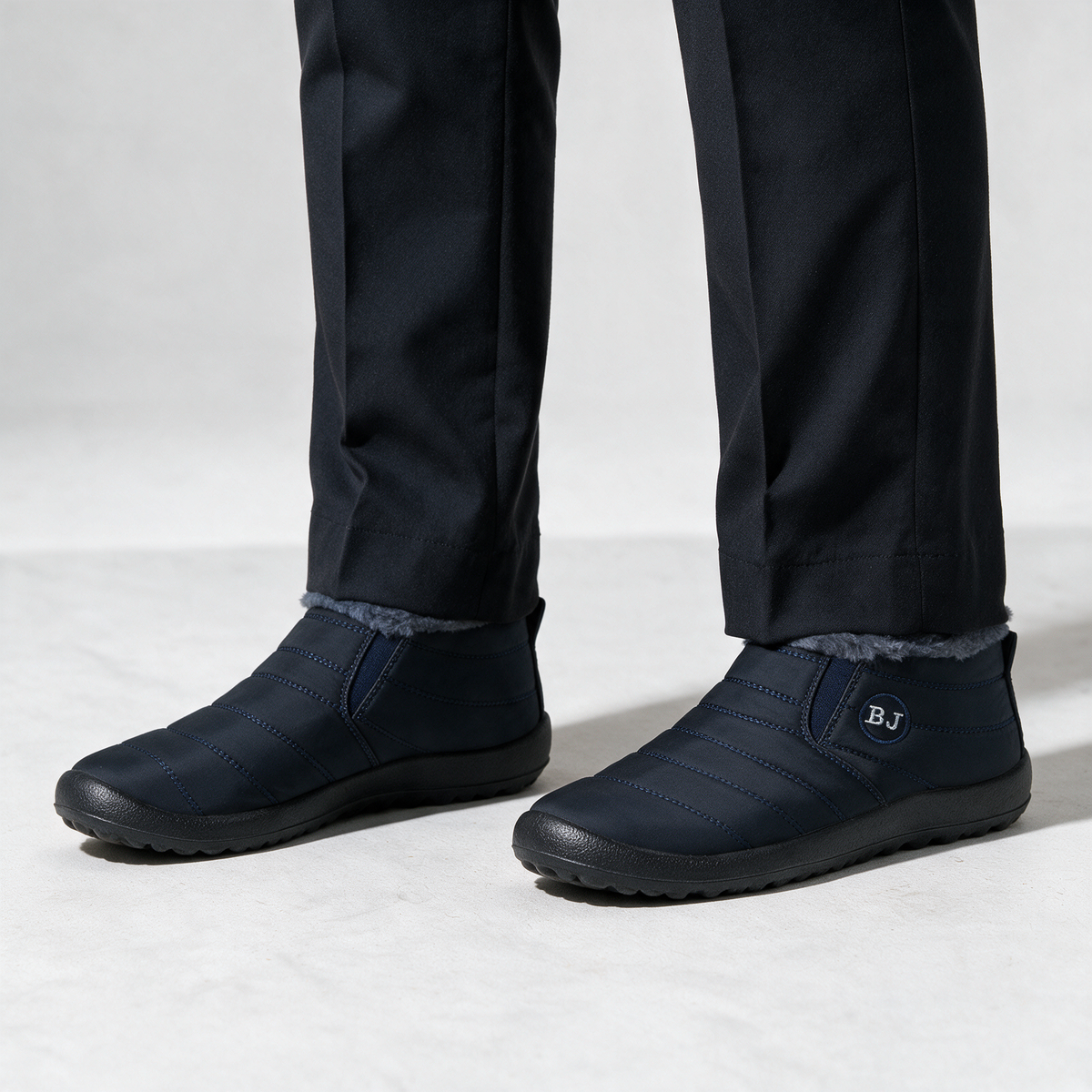 Plush-lined boots feature5