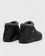 Plush-lined boots rear