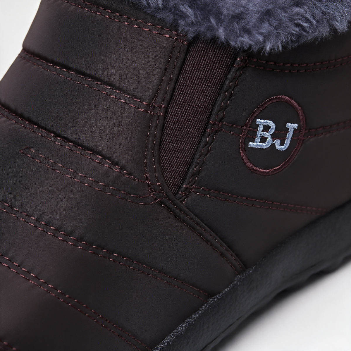 Plush-lined boots feature3