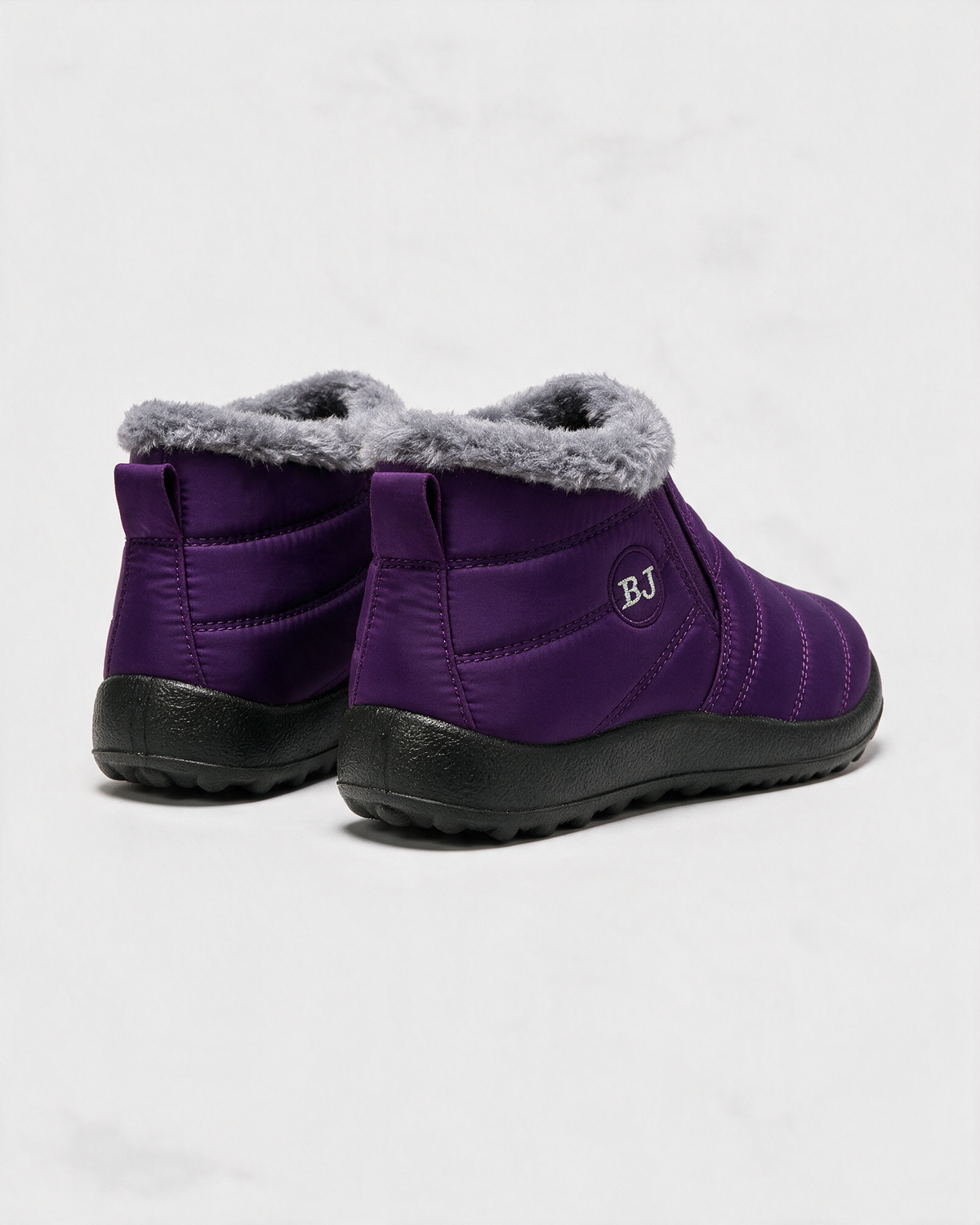 Plush-lined boots rear