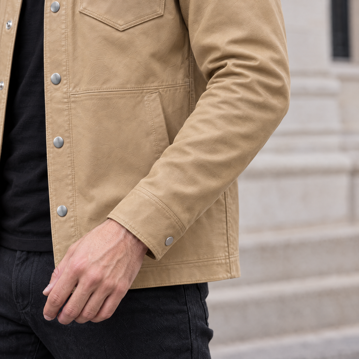 Men's Wren Lightweight Leather Snap Shirt Jacket — Saddle — sleeve-detail