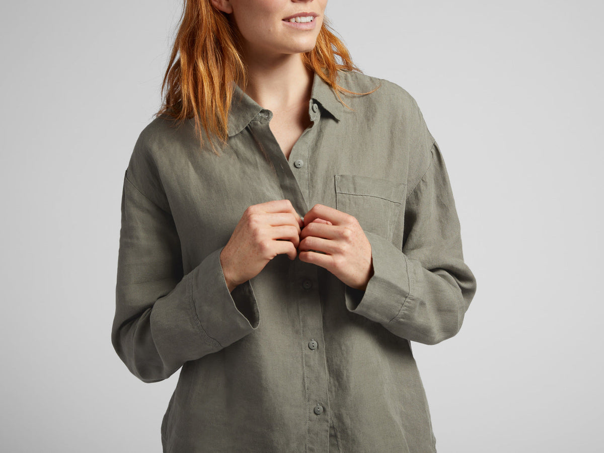 Women's Linen Lounge Top in Moss